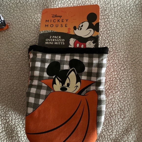 Halloween Mickey Bundle🐭🎃 - Picture 3 of 4